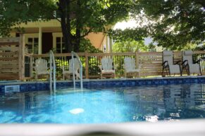 Auberge Comme au Premier Jour - Piscine