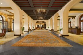 Fairmont Le Manoir Richelieu - Hotel Charlevoix - Lobby