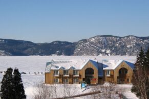 Auberge du Dimanche (Saguenay-Lac-Saint-Jean)