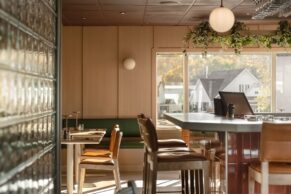 Auberge Le Parasol - Saguenay-Lac-Sain-Jean