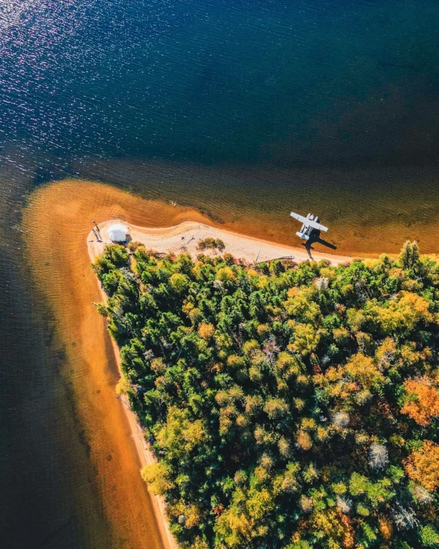 𝐋𝐞 𝐦𝐨𝐦𝐞𝐧𝐭 𝐪𝐮𝐞 𝐯𝐨𝐮𝐬 𝐚𝐭𝐭𝐞𝐧𝐝𝐞𝐳 𝐭𝐨𝐮𝐬 𝐞𝐬𝐭 𝐚𝐫𝐫𝐢𝐯𝐞́. 
Avant d'annoncer le grand jeu gagnant de notre jeu concours, nous tenions à remercier nos partenaires, sans qui ce jeu concours n'aurait pas eu lieu : 
@quebecauthentique 
@airtransat 
@imagine.canada 
@auberge_lactaureau 
@aubergelacaleauclaire 
Auberge du Vieux Moulin 
🥁🥁🥁🥁🥁🥁🥁🥁🥁🥁🥁🥁🥁🥁🥁
BRAVO à Anne Claude Martin qui gagne ce merveilleux voyage pour deux personnes. 
Merci à tous pour votre participation et votre fidélité à notre média. 
Rendez-vous très bientôt pour un nouveau jeu concours 100% Québec ! ❤
.
.
#quebeclemag #quebec #qc #voyagequebec #concours #jeuconcours #concoursquebec #explorequebec #lemeilleurducanada #quebeclessentiel