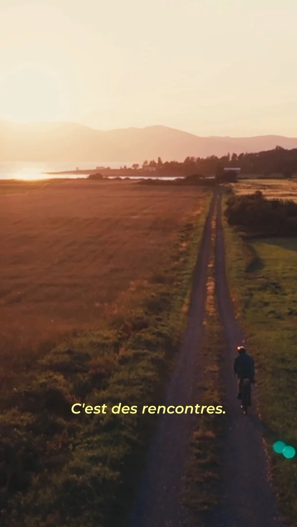 FLASH-BACK 🔄
On vous partage la belle vidéo du road-trip incroyable et assurément humain de @jeremyrubier à travers tout le Québec cet été. 
.
.
#quebeclemag #quebec #qc #quebeclessentiel #lemeilleurducanada #explorequebec #roadtrip #legrandétour #jeremyrubier